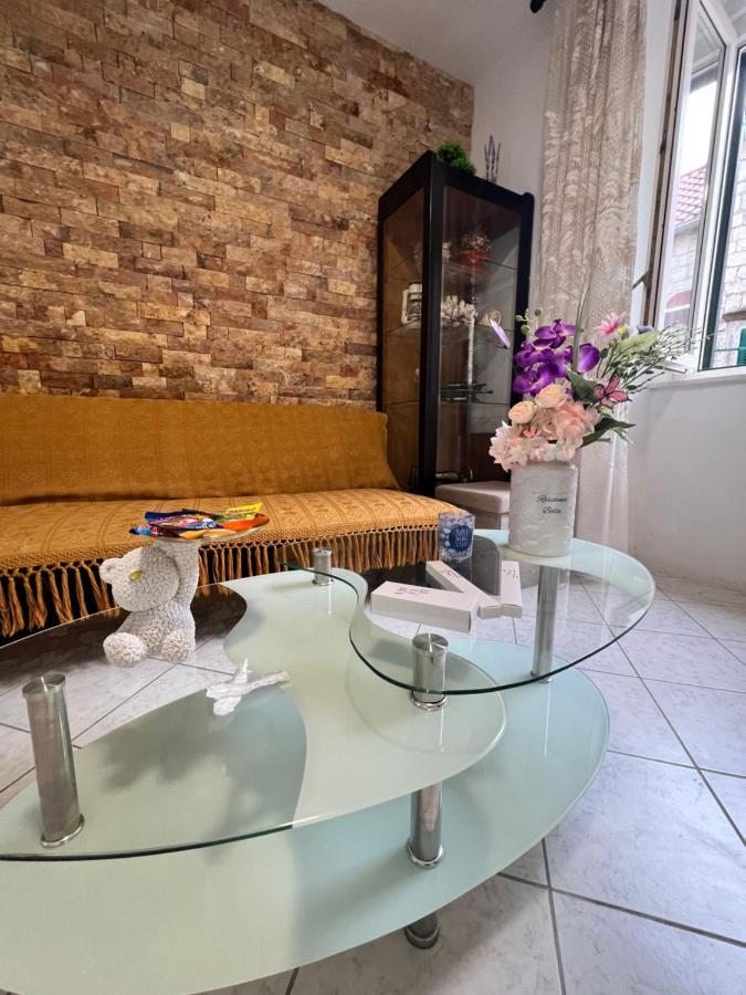 Residence Bella Stari Grad  Εξωτερικό φωτογραφία